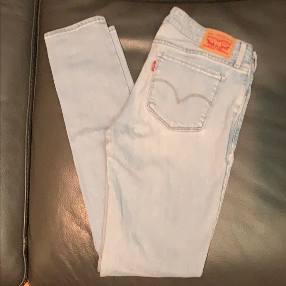 Levi’s 711 skinny light wash jeans